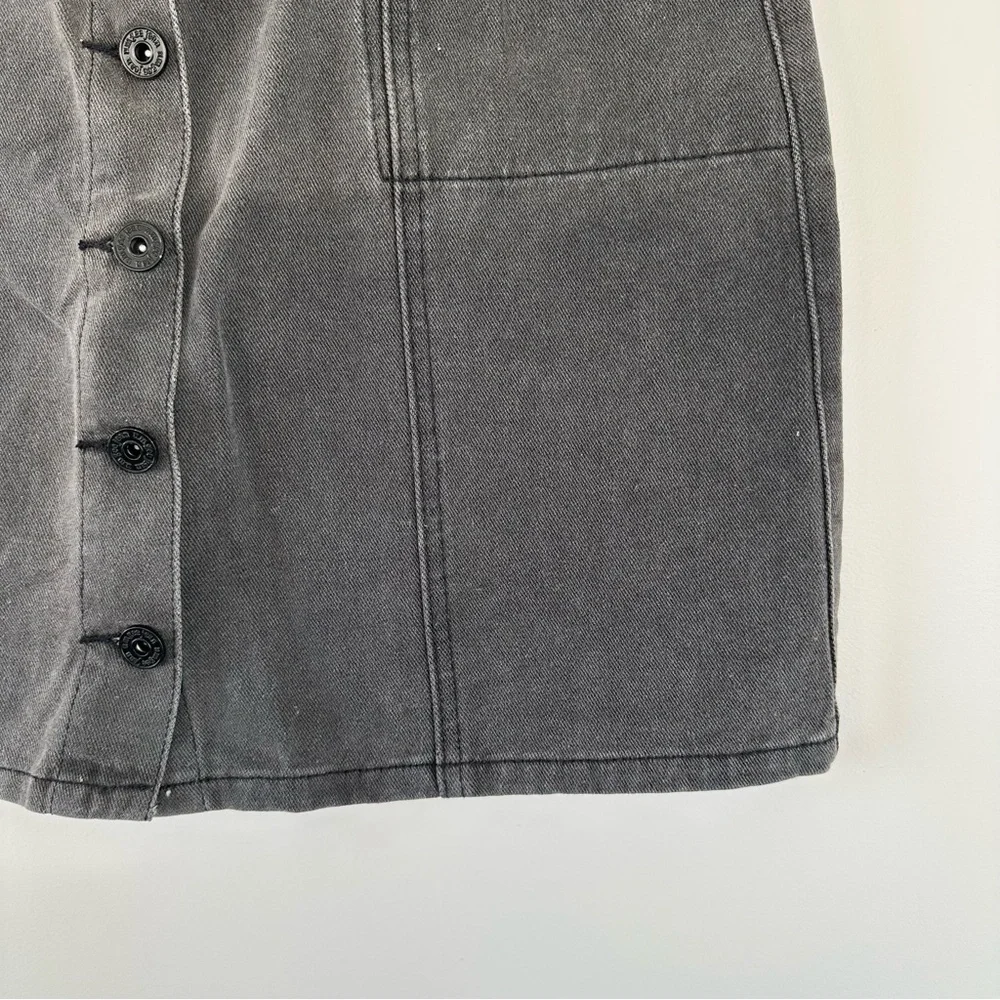 NWT Umgee Women's Gray Button-Front Skirt Size Large - Picture 3 of 9